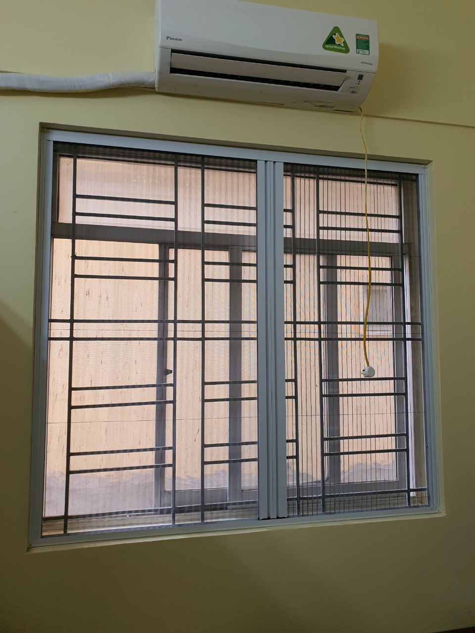 Cửa chống muỗi cho cửa sổ